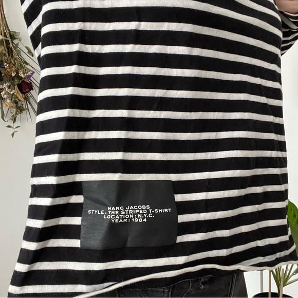 Marc Jacobs black and white stripped crew neck - Picture 2 of 5
